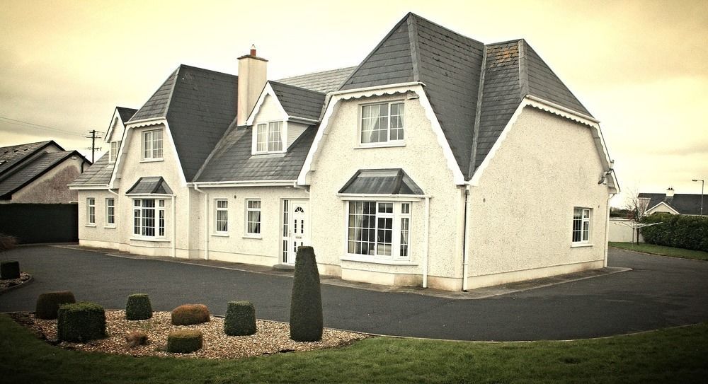 ロスコモン Ross House Bed & Breakfast エクステリア 写真