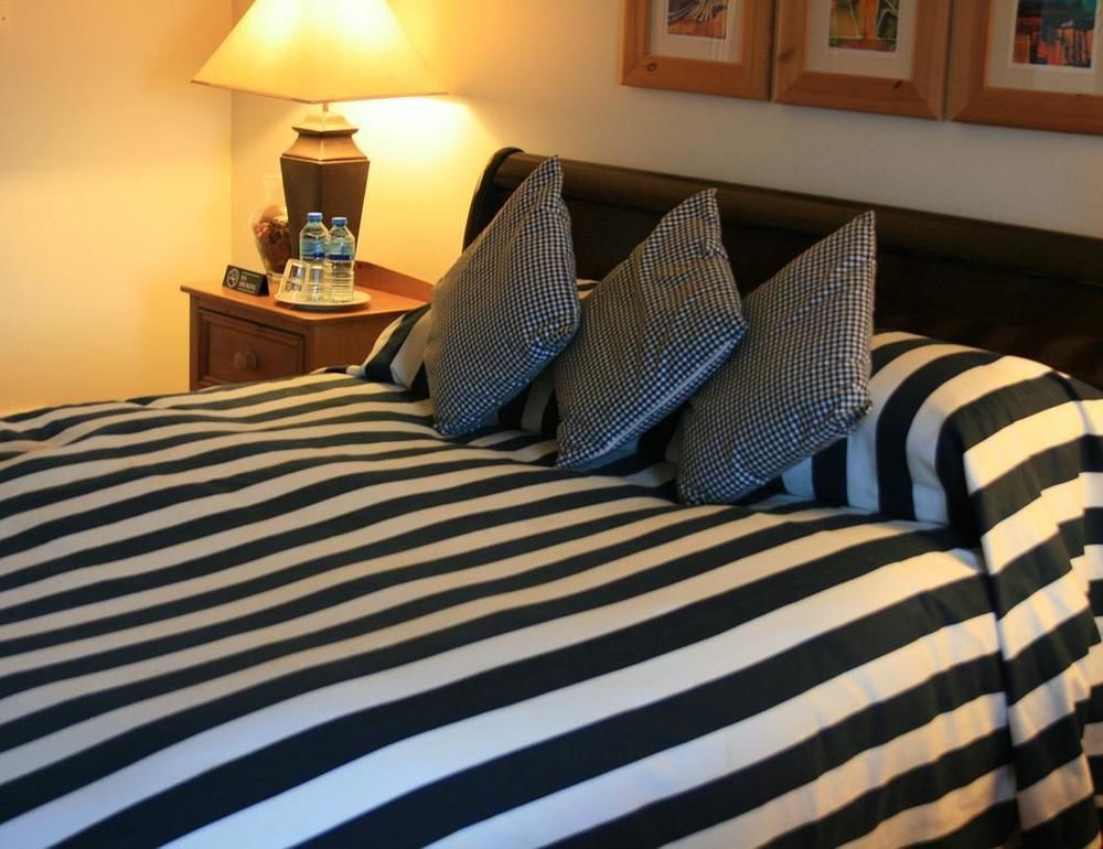 ロスコモン Ross House Bed & Breakfast エクステリア 写真