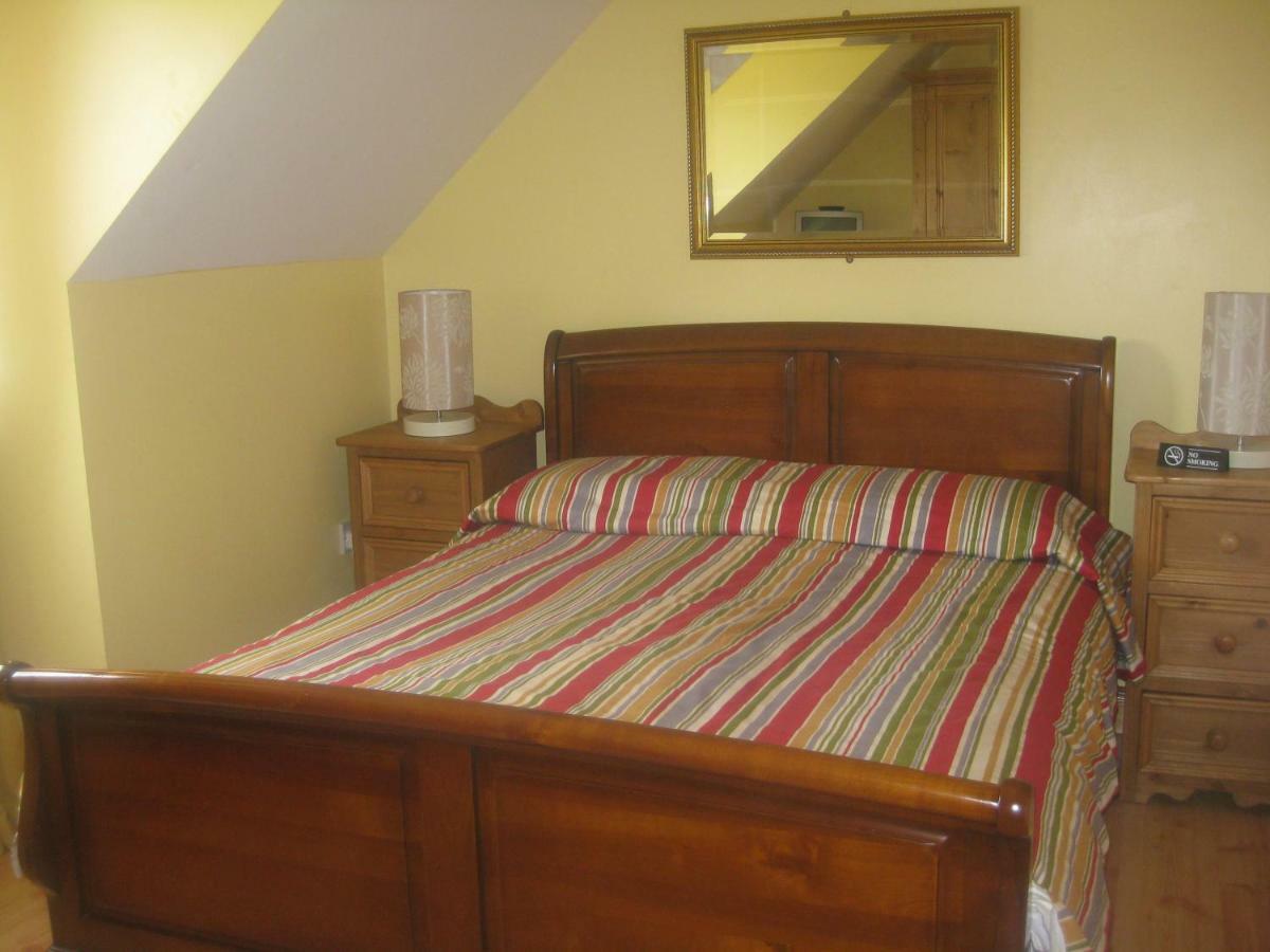 ロスコモン Ross House Bed & Breakfast エクステリア 写真