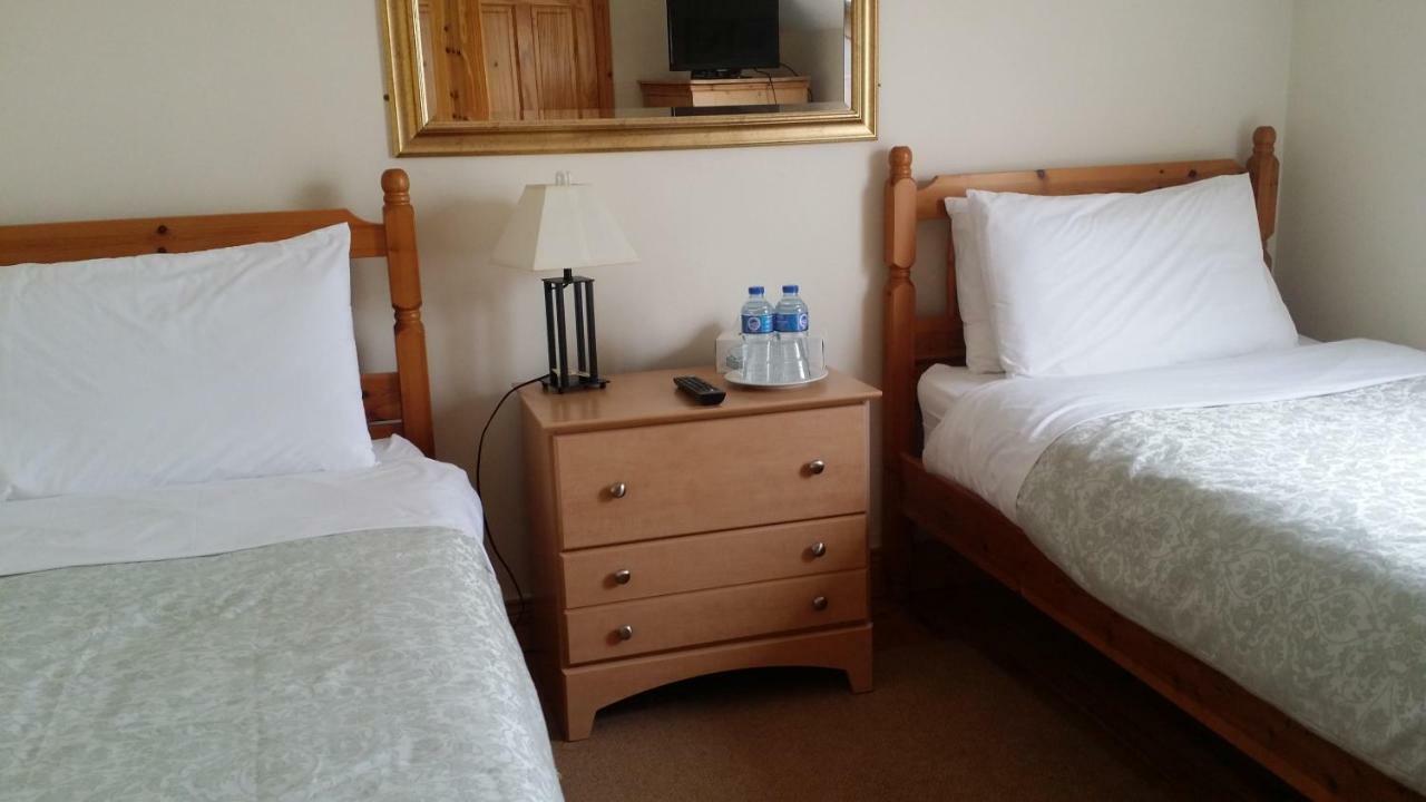 ロスコモン Ross House Bed & Breakfast エクステリア 写真